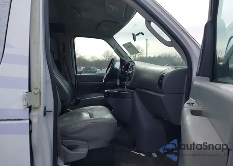 2008 Ford E-350 Super Duty Commercial/Recreational из США, поврежденный, VIN 1FTSE34L88DB05860